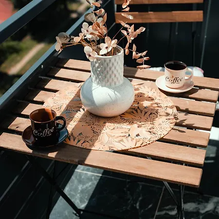 The Pink Place - Kisela Voda