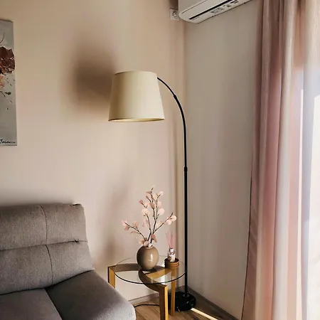 Appartement The Pink Place - Kisela Voda Skopje