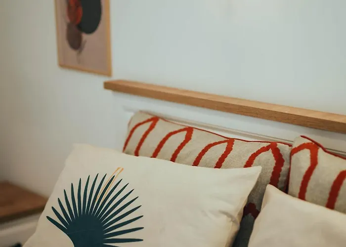 The Pink Place - Kisela Voda Апартаменти *