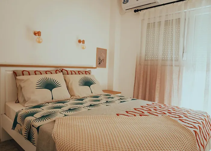 The Pink Place - Kisela Voda Апартаменти