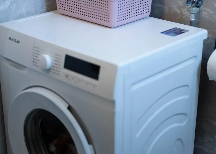 Апартаменти The Pink Place - Kisela Voda Скоп'є