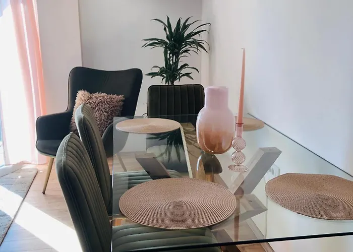 Апартаменти The Pink Place - Kisela Voda Скоп'є