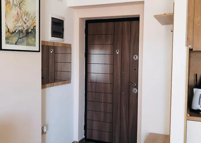 The Pink Place - Kisela Voda * Скоп'є