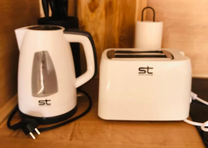 The Pink Place - Kisela Voda *